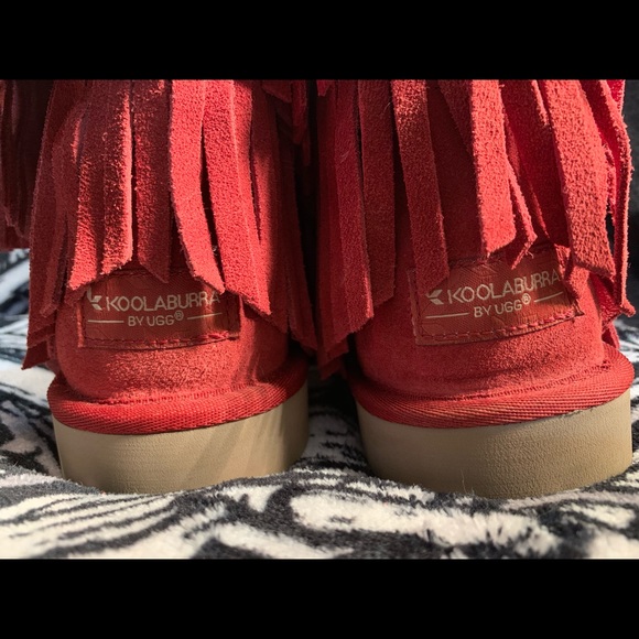 ❌SOLD❌Maroon tasseled Uggs - Picture 3 of 4